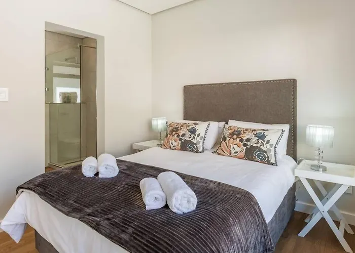 Exquisite Lion\'S Head Views In Bantry Bay