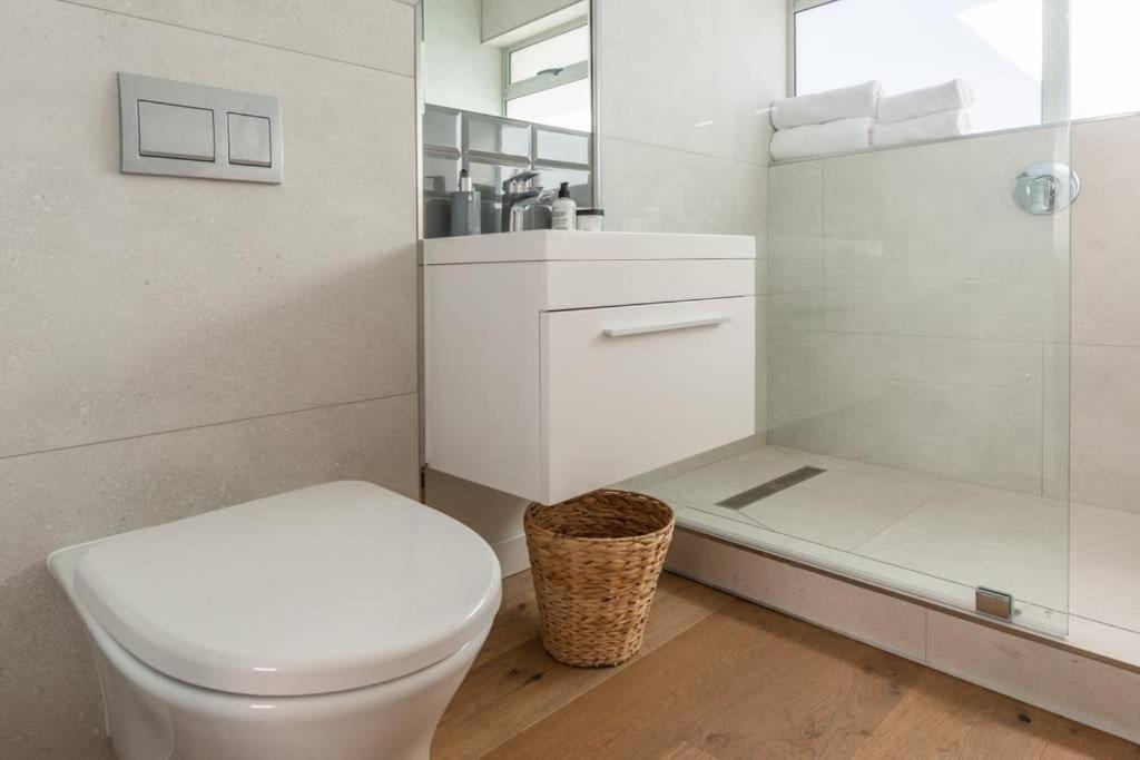Apartment Exquisite Lion's Head Views In Bantry Bay Cape Town