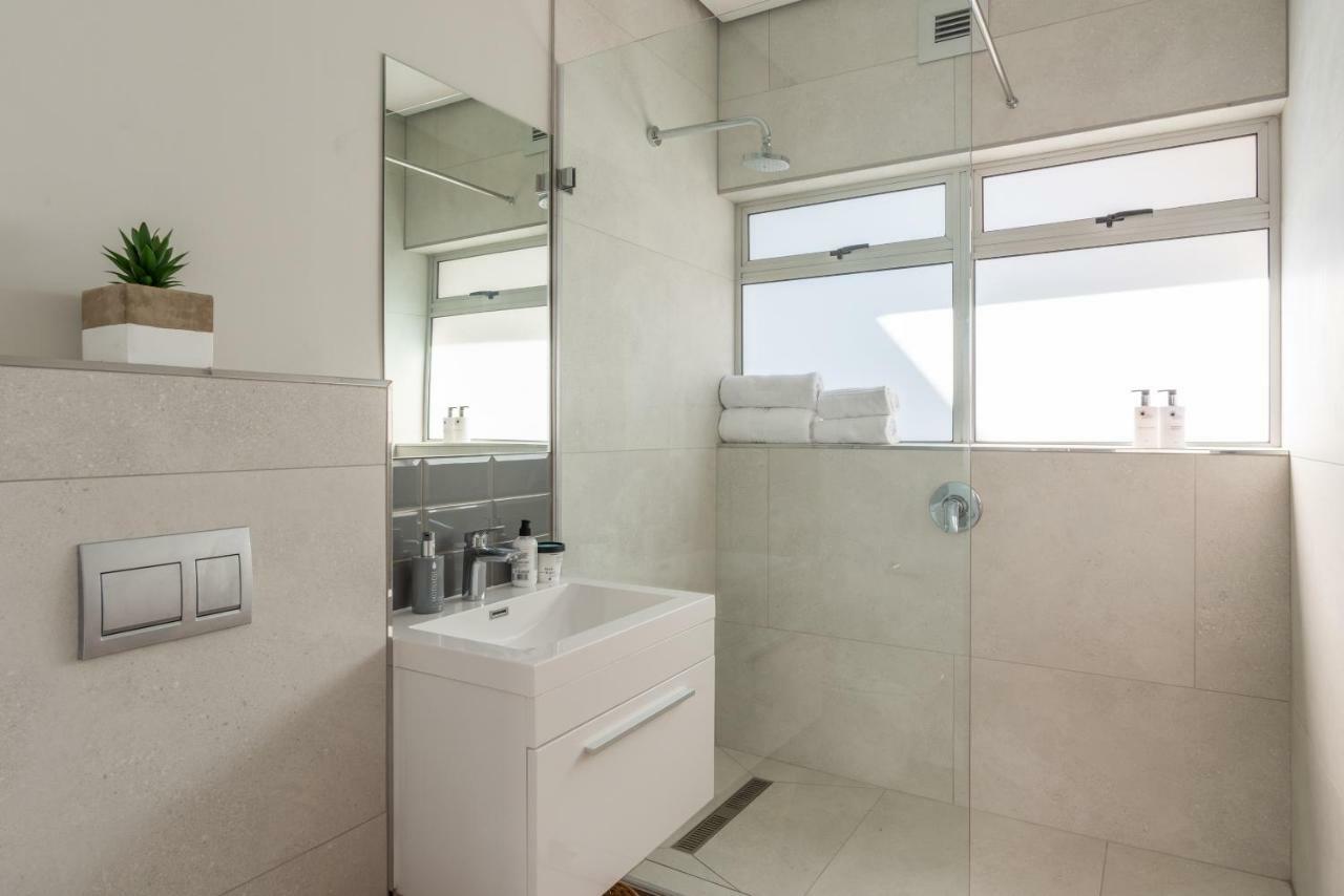 Apartment Exquisite Lion's Head Views In Bantry Bay Cape Town